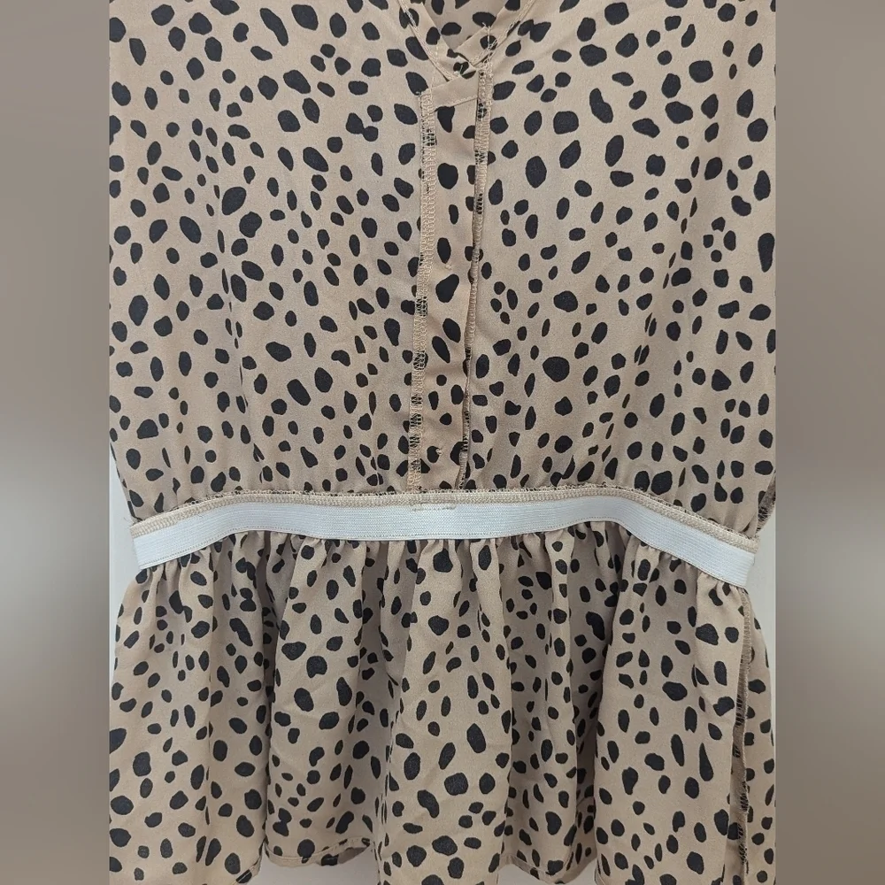 Wild Love Beige and black Elastic Waist Blouse size Large - Picture 6 of 7